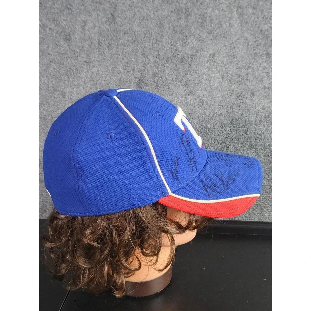 New Era Texas Rangers Autographed Fitted Baseball Cap‎ MLB 39Thirty S-M Signed